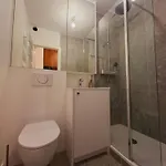 Studio-r ميدل كيرك