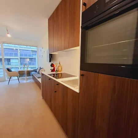 Studio-r Apartment
